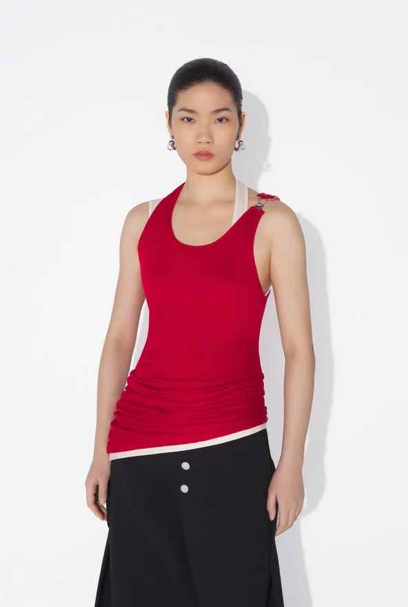 Den röda draperade dubbla linne Toppar Den röda draperade dubbla linne Toppar