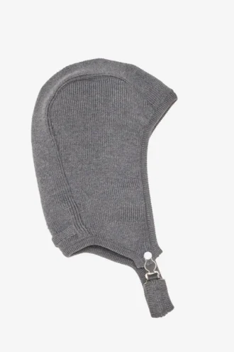 Mössan med strumpebandsspänne